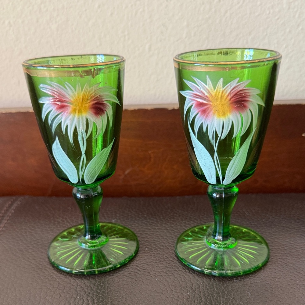 Vtg Slovic Moser Style Hand-Enameled Green Glass Cordial Goblets w/Gold Trim